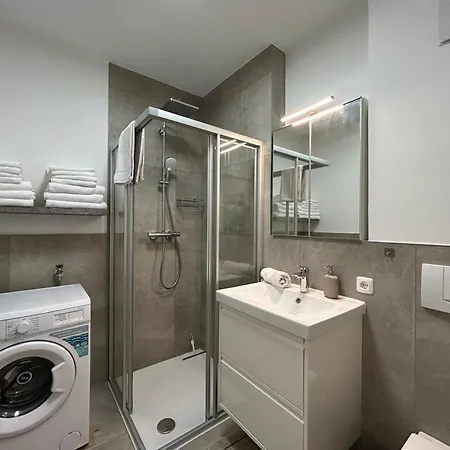 Stayroom - Has10 Apartment